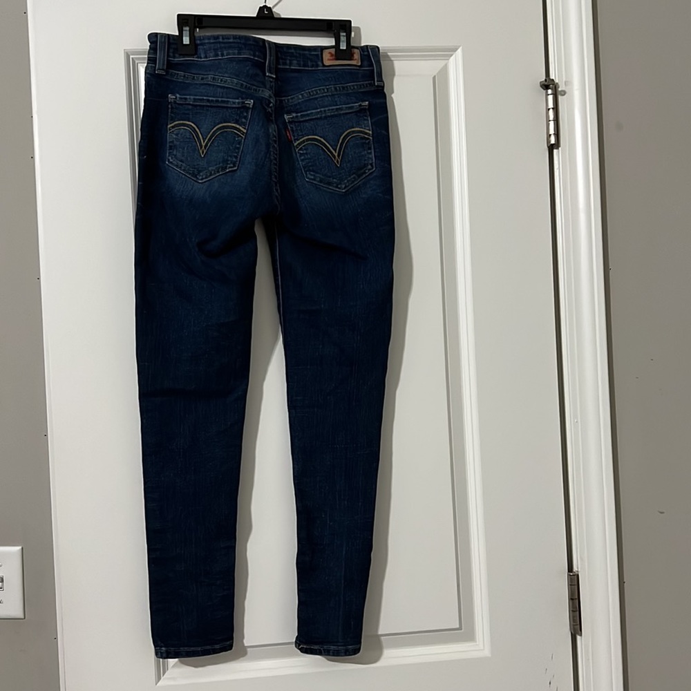 Levi’s - Picture 2 of 2